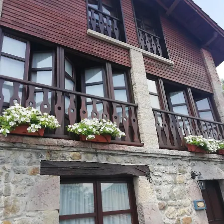 La Quintana De Dona Leonor Holiday home Arriondas