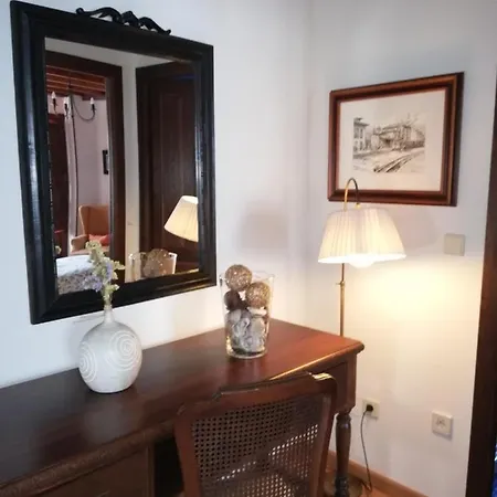 La Quintana De Dona Leonor 펜션 *